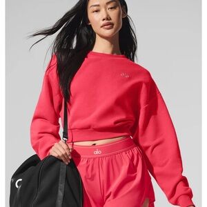 ALO Yoga limited cherry red cropped Sweatshirt